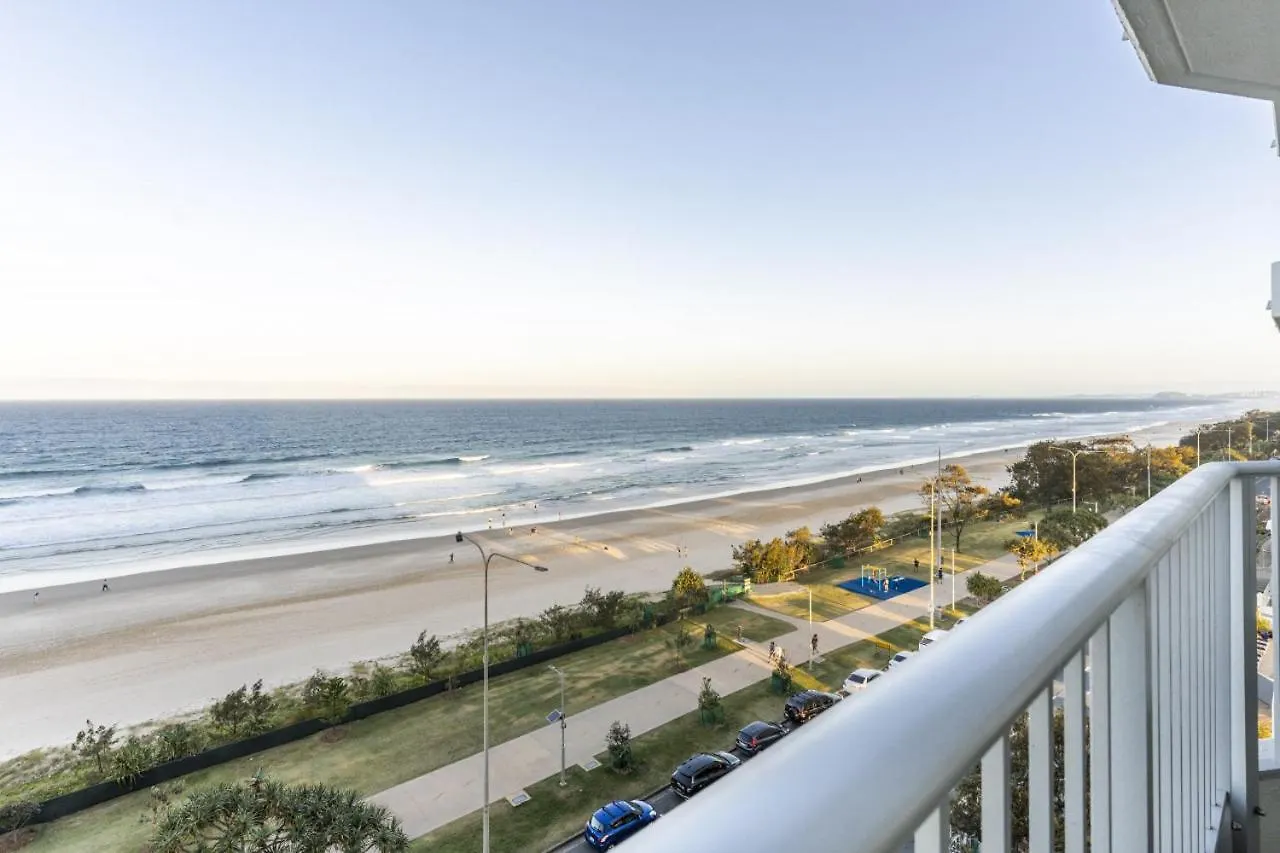 The Hamptons - Ultimate Six Star Beachfront Experience With Parking & Pool Gold Coast Apartment